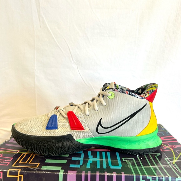 Nike Kyrie 7 Visions Multicolor size 10.5 MEN’S BASKETBALL SHOES - Picture 4 of 9